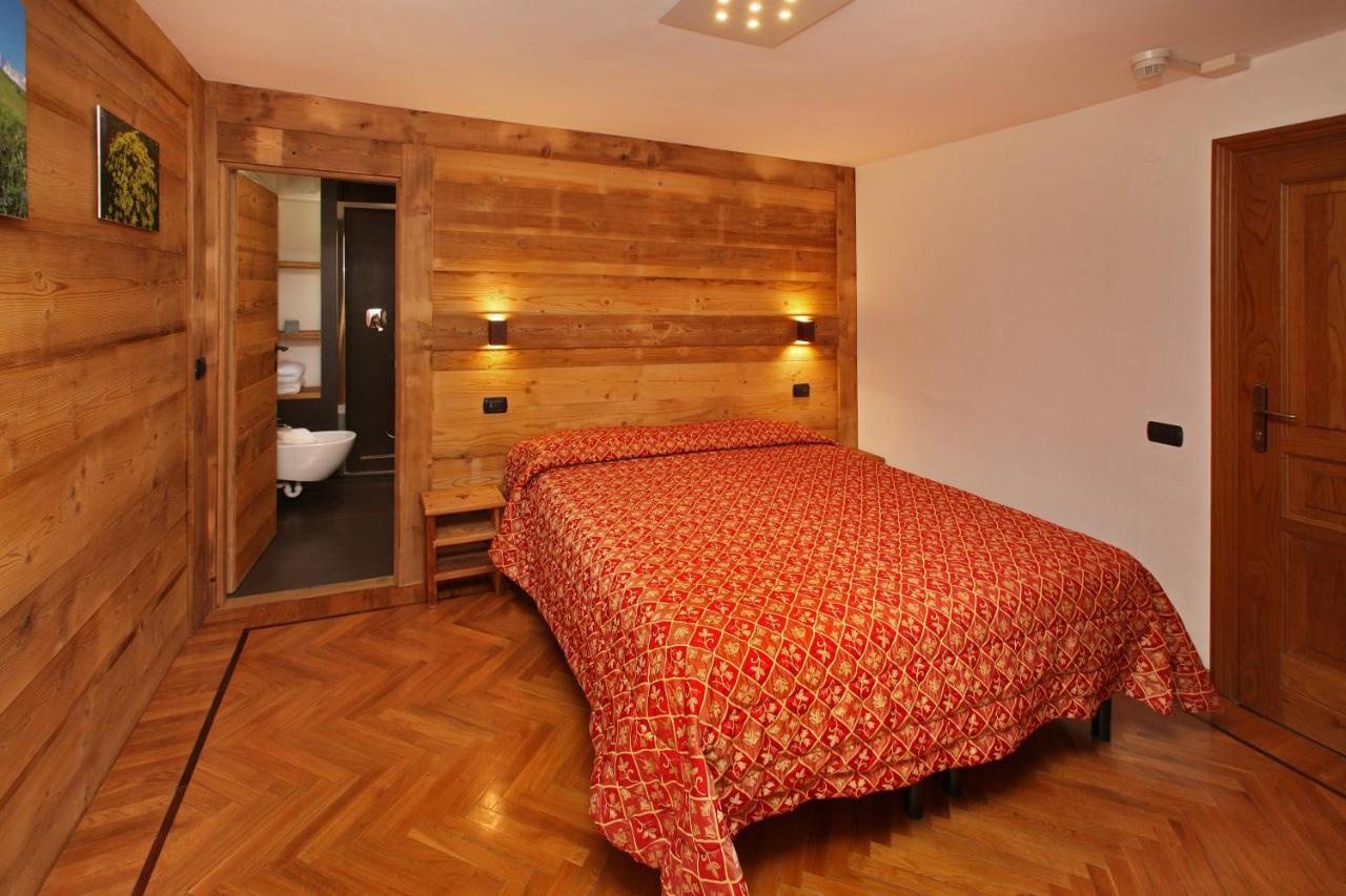 Hotel Biancaneve Sauze D'Oulx Exterior foto