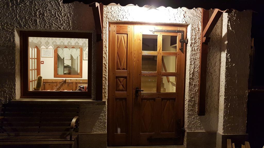 Hotel Biancaneve Sauze D'Oulx Exterior foto